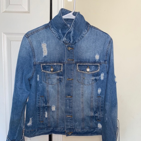 Custom Made Jean Jacket . - Picture 5 of 7